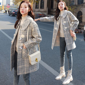 伊姿诗航 学院风羊角口毛呢大衣