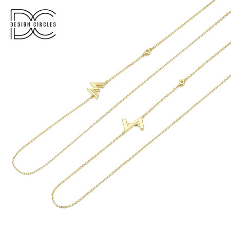 设界 S1PC007DC 字母银项链