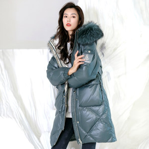 波司登旗下 冰洁 女士收腰中长款 亮面大毛领羽绒服