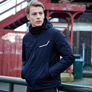 七匹狼 90%鹅绒 压胶防泼水 男薄款立领羽绒服 359元燃冬价