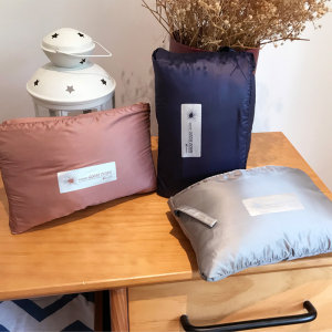 君羽 800蓬30克90%鹅绒 可收纳便携式羽绒毯 空调毯 展开后140*80cm